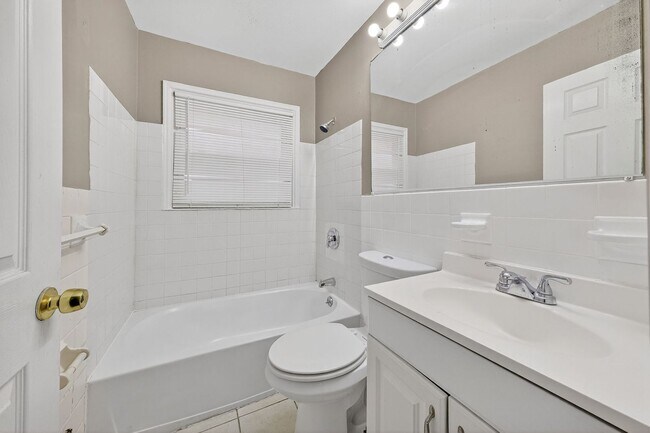 Building Photo - 219 Presley Rd