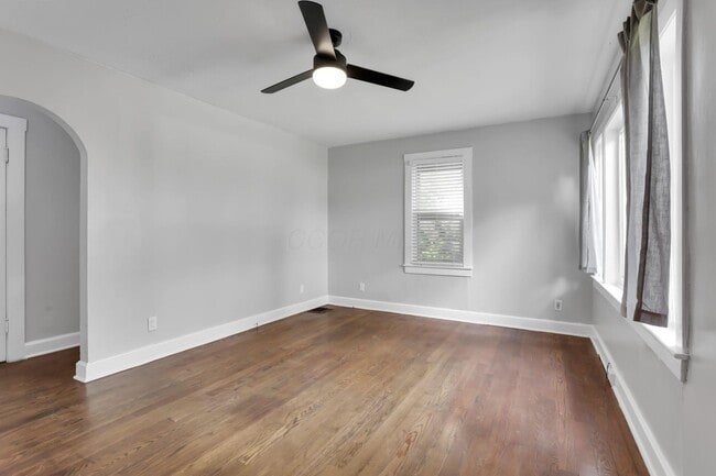 Building Photo - 2940 Hiawatha St