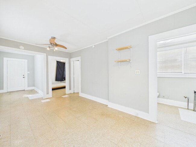 Building Photo - 1 Bed, 1 Bath Cottage Near UL!