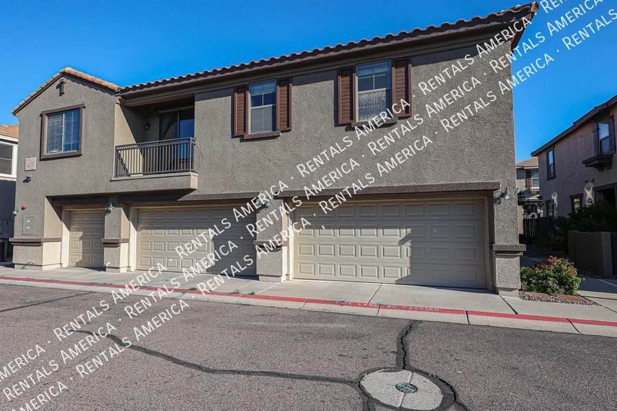 Building Photo - 1255 S Rialto