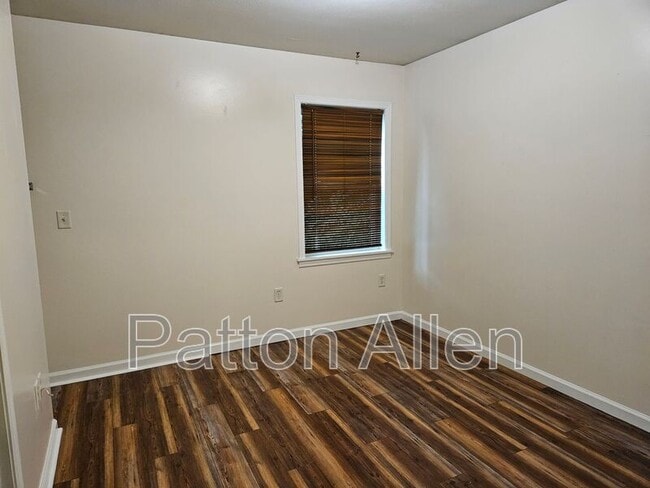 Building Photo - 77 Pincushion Ln