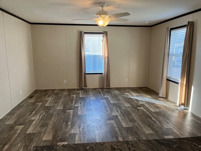 Building Photo - 92 Nettie Ave