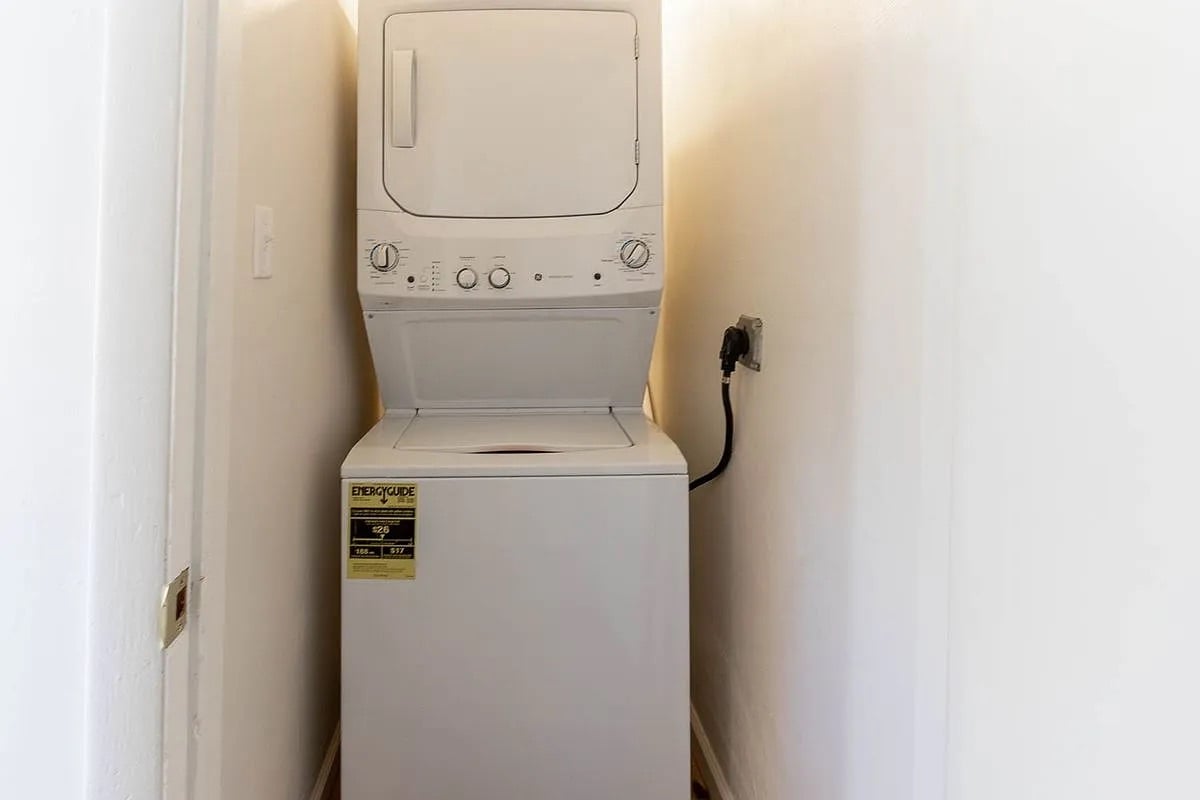 washer/dryer in unit - 1026 N Atherton St