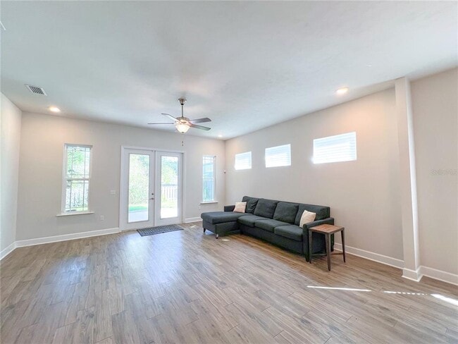 Building Photo - 9340 SW 67th Ln