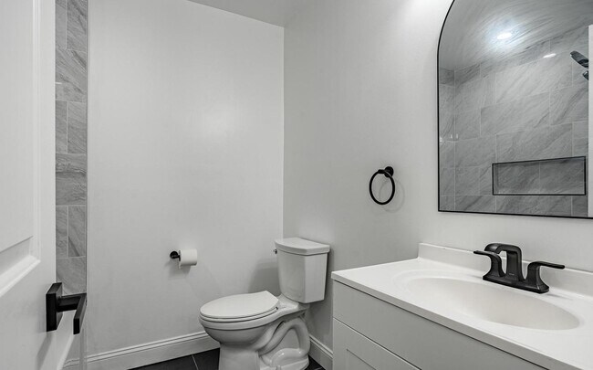 Building Photo - 239 Smallwood Ct