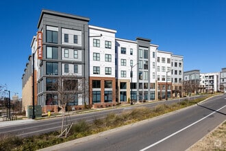 Building Photo - One Riverwalk