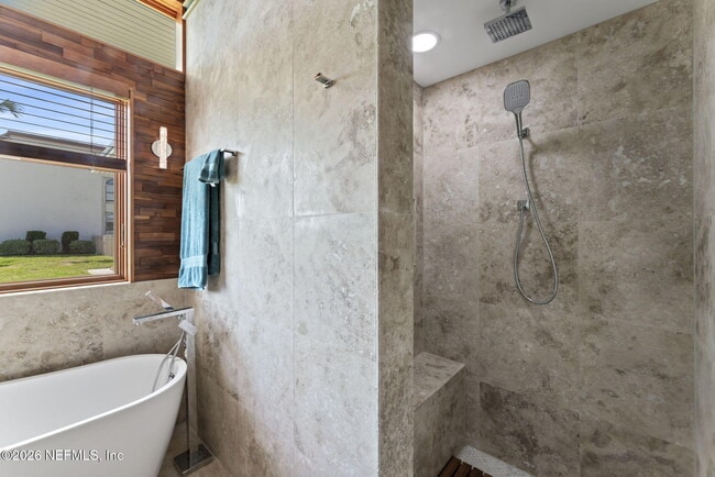 Building Photo - 2337 Seminole Rd