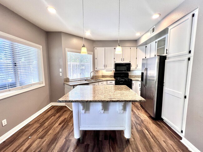 Building Photo - 45354 Tesiben Ct