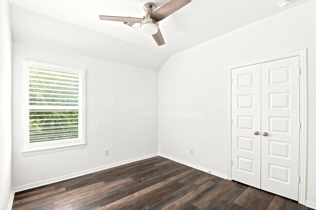 Building Photo - 1202 Vilamoura Ct