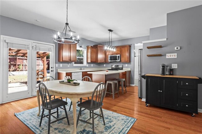 Building Photo - 2067 Peach Shoals Cir