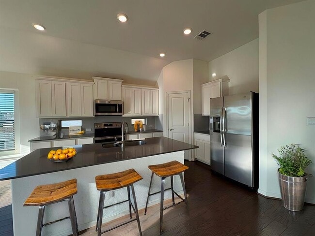 Building Photo - 1425 Morning View Rd