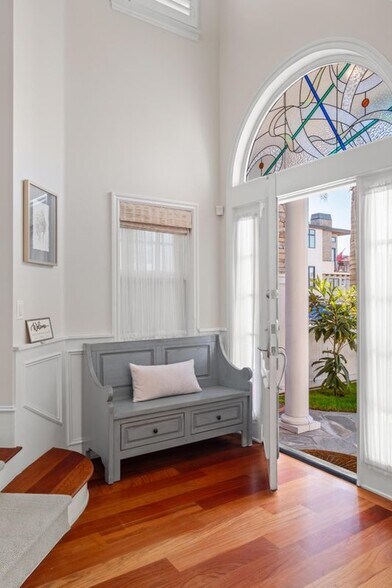 Building Photo - 3306 Highland Ave