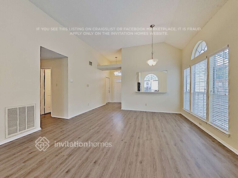 Building Photo - 8512 Sabinas Trail