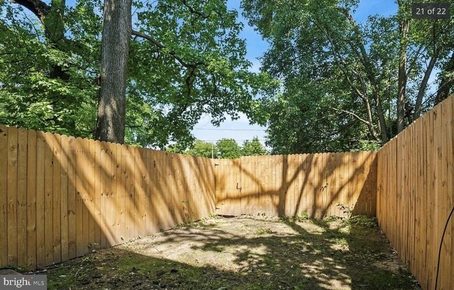 Building Photo - 15 Oakmont Dr