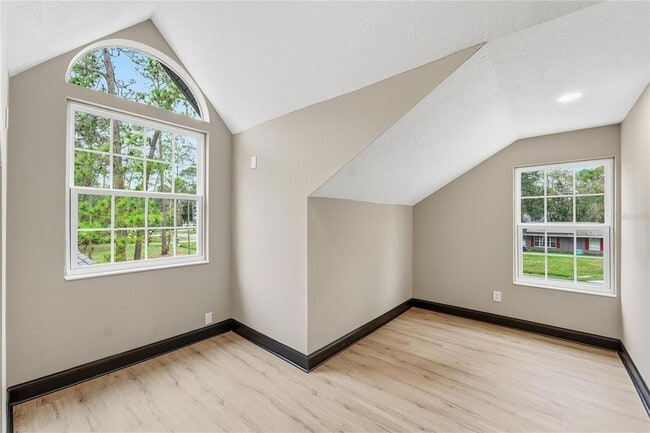 Building Photo - 14728 Henson Rd