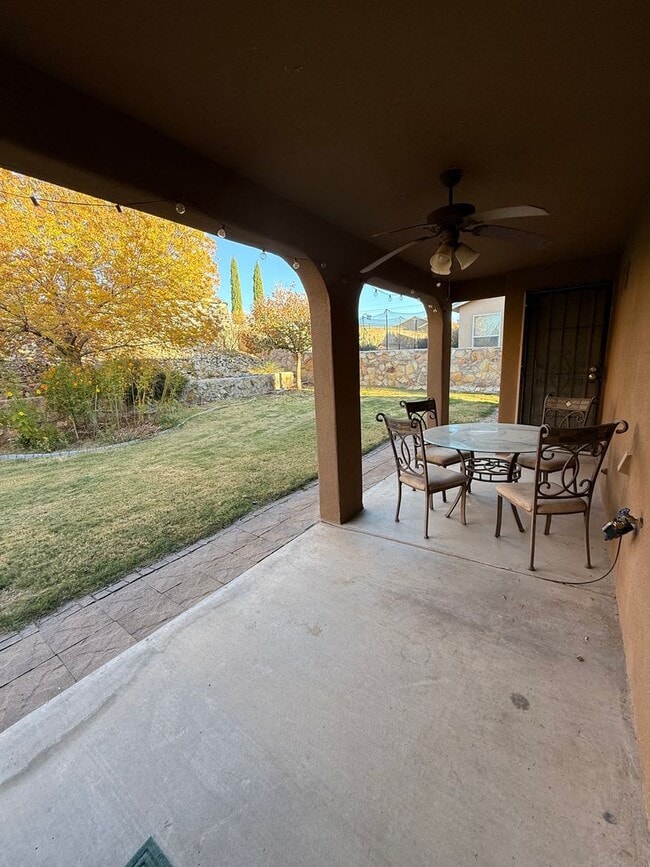 Building Photo - 4238 Trillium Dr