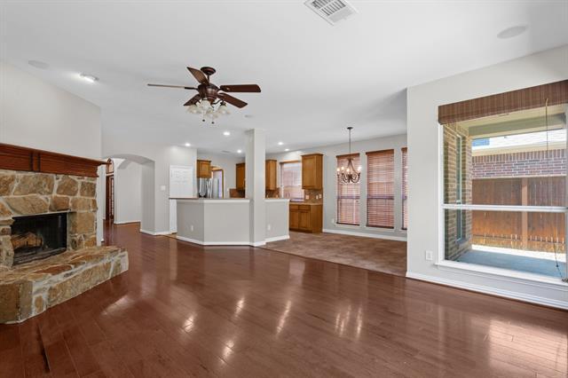 Building Photo - 1441 Golf Club Dr