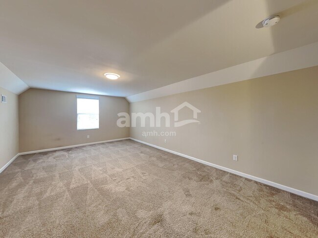 Building Photo - 207 S Dunnwood Ln