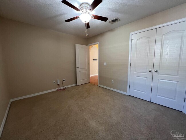 Building Photo - 702 Mozingo Ln