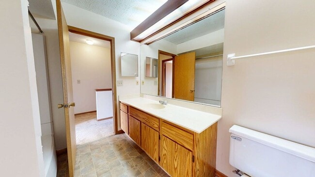 Building Photo - 5929 Shadow Lake Cir