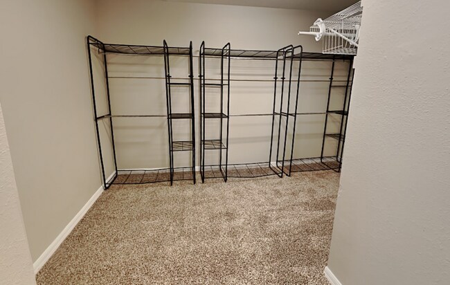 Building Photo - 906 Summit Ash Ct