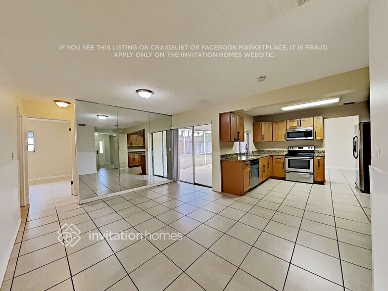 Building Photo - 2605 SW 84th Terrace