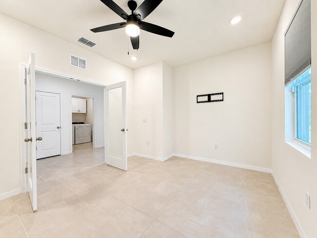 Building Photo - 12544 Shining Willow St