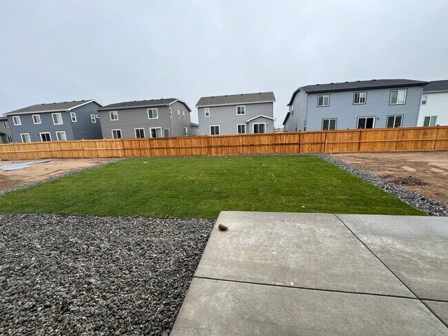 Building Photo - Brand New, Beautiful House in Timnath Lakes!