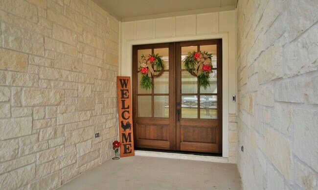 Building Photo - 21359 Monarch Dr