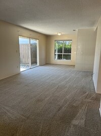 Building Photo - 158 Castillion Terrace