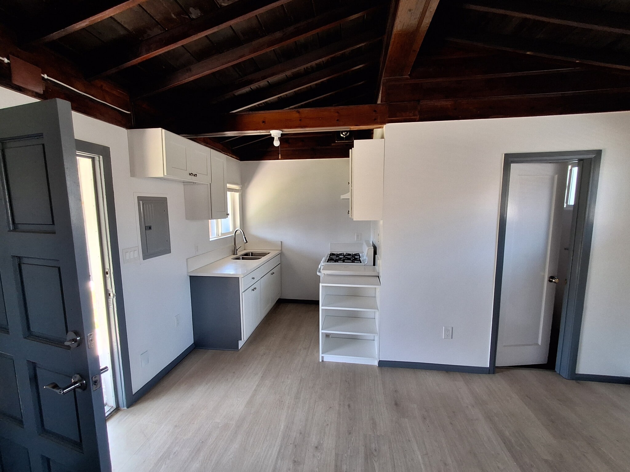Kitchen/Bathroom - 1412 W 107th St