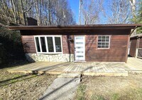 Building Photo - Renovated Cabin In Vilas
