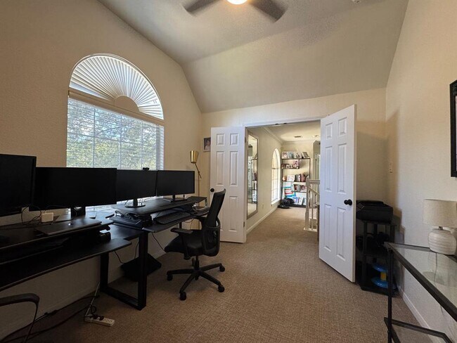 Building Photo - 10204 Matoca Way
