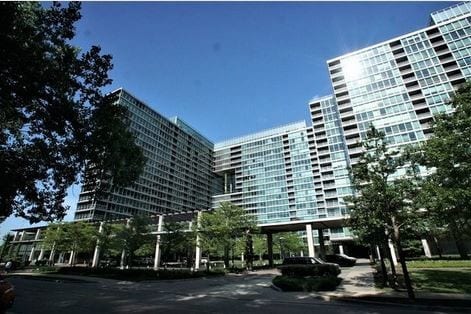 Building Photo - 9655 Woods Dr
