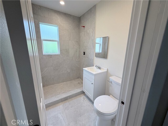 Building Photo - 125 W Chestnut St