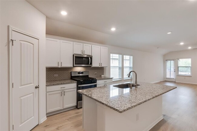 Building Photo - 2921 Owl Head Dr