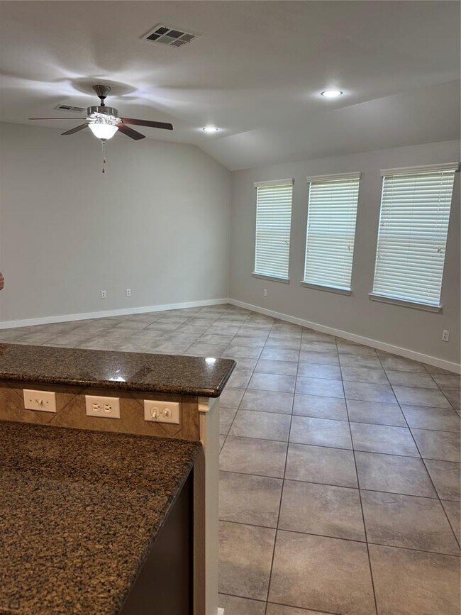 Building Photo - 7609 Buck Meadow Dr