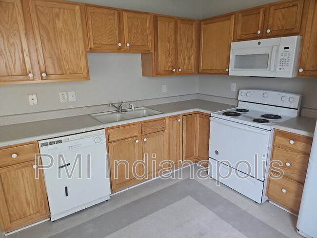 Building Photo - 1811 Winfield Park Dr