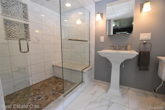 Building Photo - 2571 Red Arrow Dr