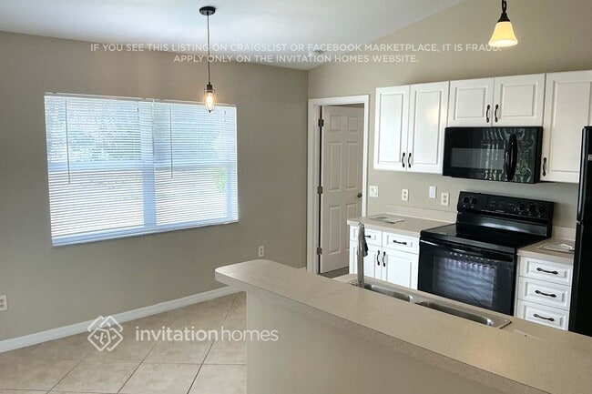 Building Photo - 4893 Fairlane Dr