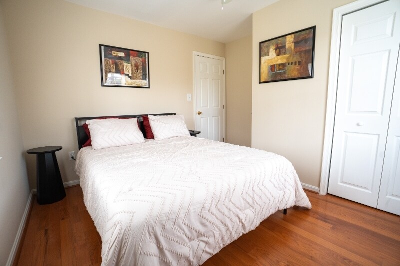 Building Photo - 1209 Brooke Rd