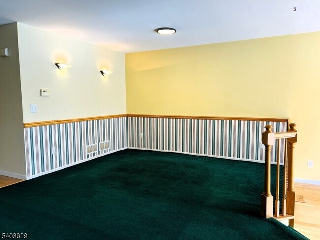 Building Photo - 1802 Scarlett Dr