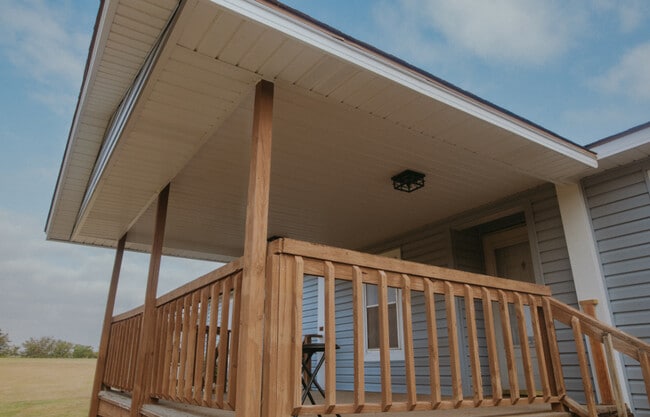 Building Photo - 30507 N 2960 Rd