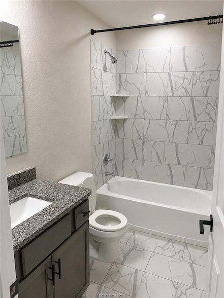 Building Photo - 5923 Eldora Dr
