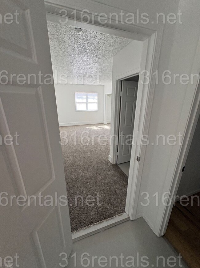 Building Photo - 6446 Mabel St