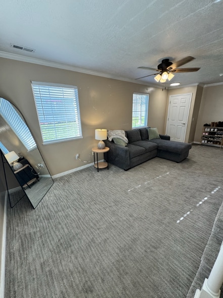 Building Photo - 1586 W Compass Pt Ln