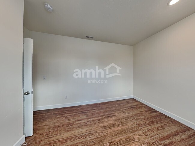 Building Photo - 5093 W White Ash Ct