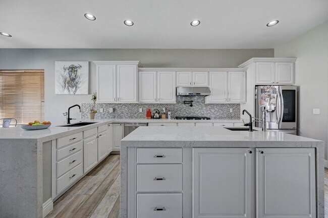 Building Photo - 9738 Bear Trap Ct