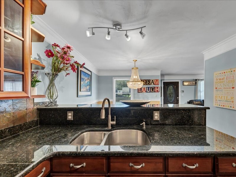 Building Photo - 1410 N Druid Hills Rd