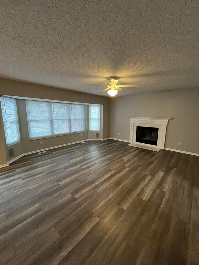 Building Photo - 208 Caswell Dr